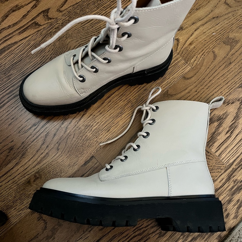 Madewell Rayna Lace Up Cream Lug Sole Combat Boots Size 7 - Picture 4 of 13